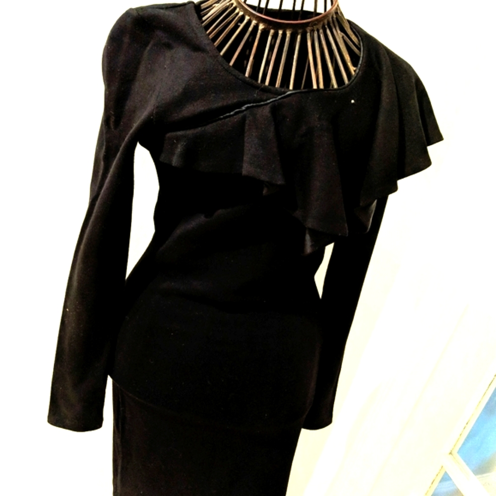 CHRISTIAN SIRIANO black fitted dress